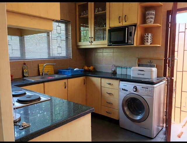 3 BEDROOM HOUSE FOR SALE IN HILLARY